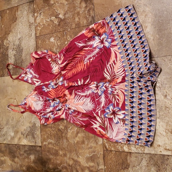 Cupshe Pants - Cupshe S Red Tropical Floral Romper Swim Coverup Beach